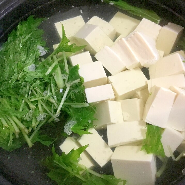 水菜の湯豆腐